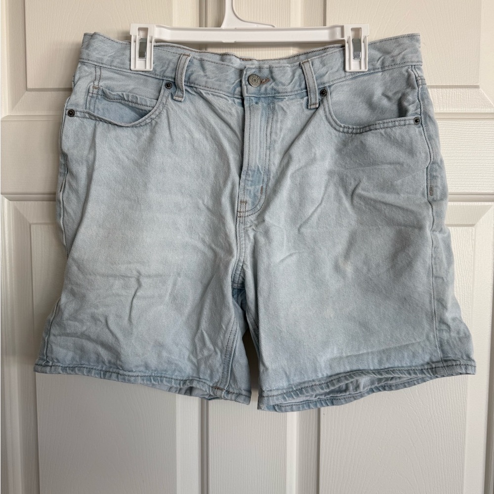 Old Navy Light Blue Denim Women’s Shorts